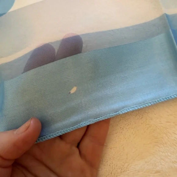 Large oversized vintage 1960s Blue Floral Square Scarf - Picture 6 of 6